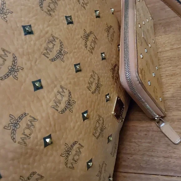 MCM Cognac Hobo Bag with Matching Wallet Iconic Monogram Print - Picture 11 of 12